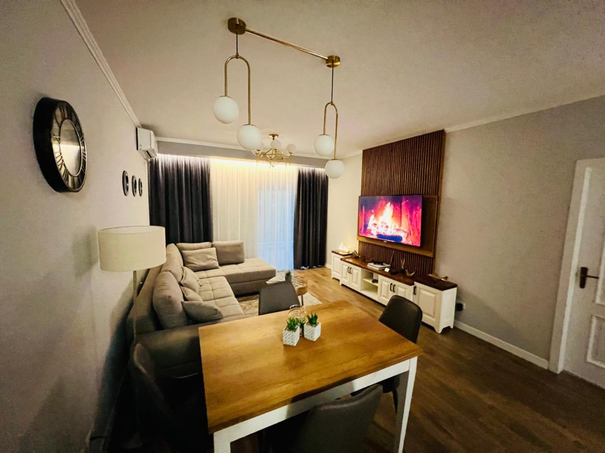 Luxury Apartaments 地拉那 外观 照片