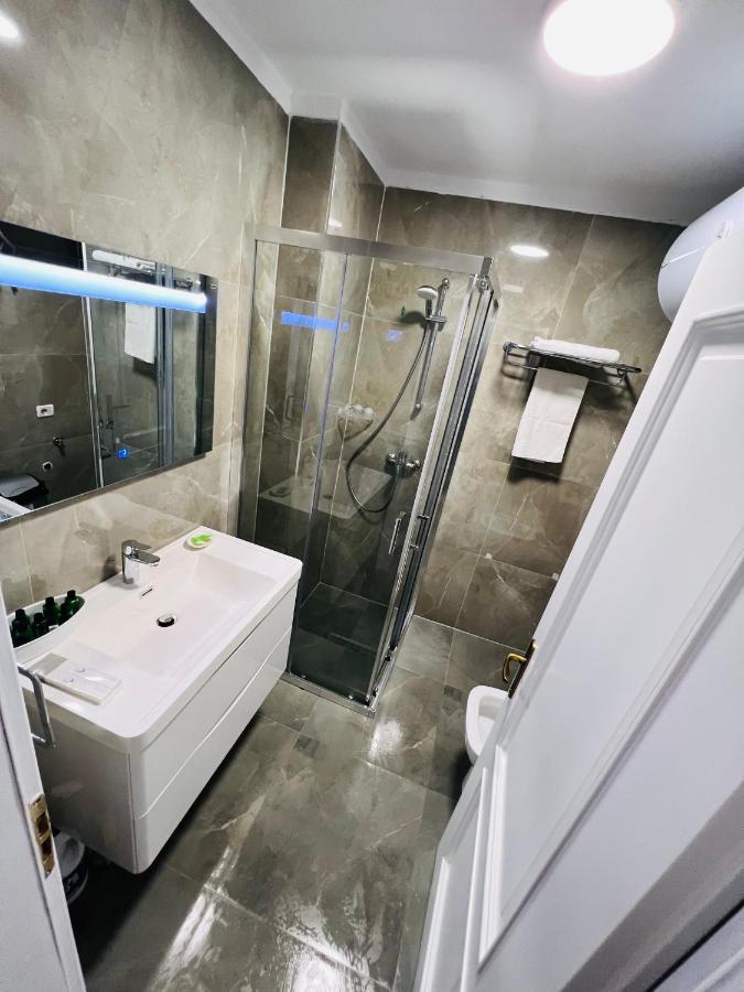 Luxury Apartaments 地拉那 外观 照片